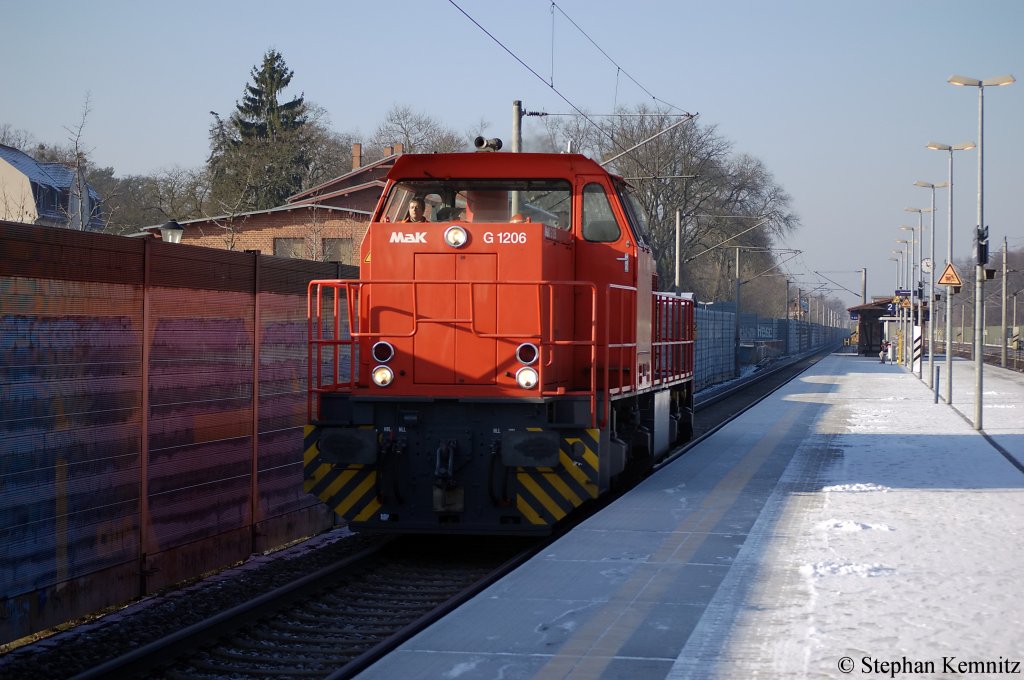 275 110-5 von der Alpha-Trains-Belgium als Lz in Dallgow-Dberitz in Richtung Berlin-Staaken unterwegs. 29.01.2011