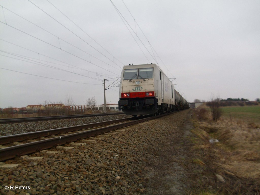 285 108-5 schiebt den Kesselzug. 05.03.11