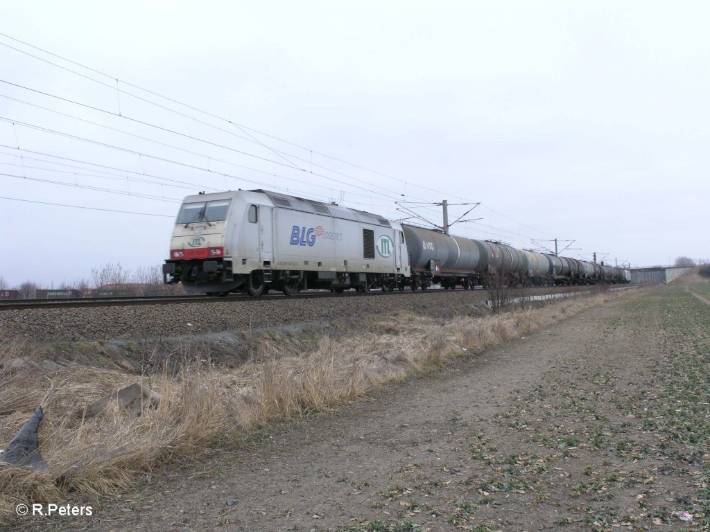 285 108 schiebt den Kesselzug. 05.03.11