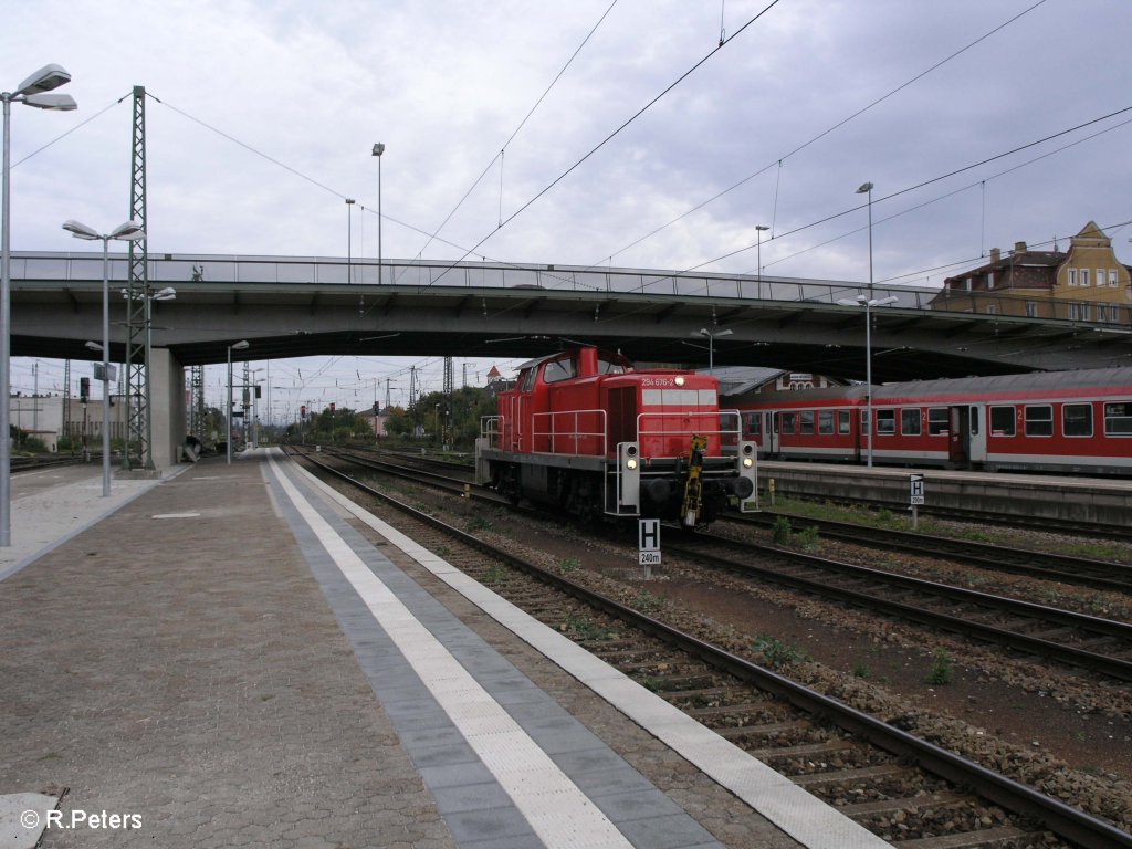 294 676-2 rollt solo durch Regensburg HBF nach Regensburg Ost.05.10.09