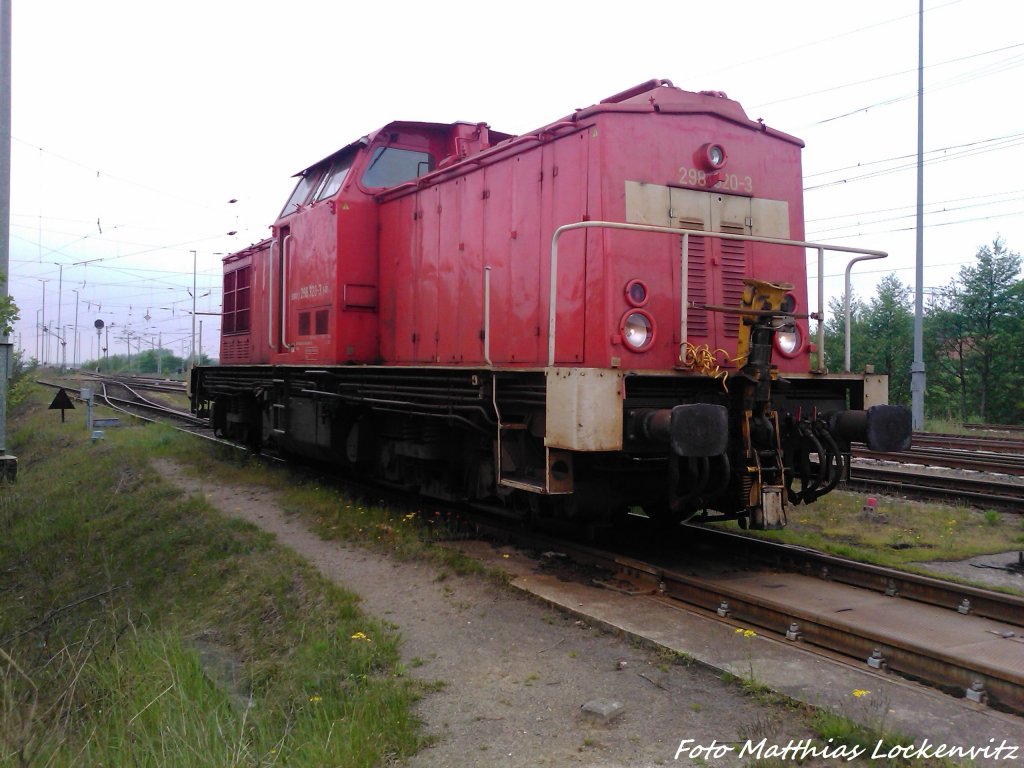 298 320-3 macht jetzt eine Dienstpause in Mukran am 20.5.13