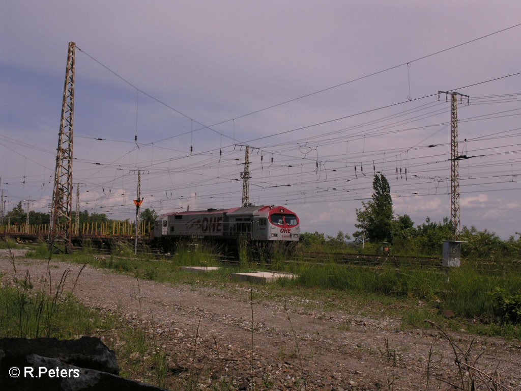 330093 verlsst Frankfurt/Oder mit ein Holzzug. 24.05.08