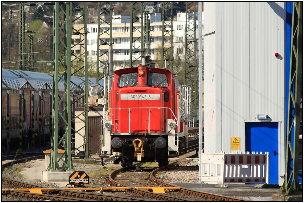 362 942 abgestellt am 02.04.11 neben der Werkstatthalle beim Aachener Hbf