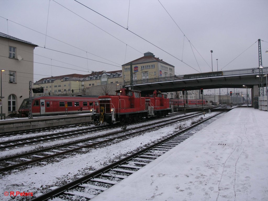 363 708-9 und 363 198-1 durchfahren Regensburg hBF . 09.01.10