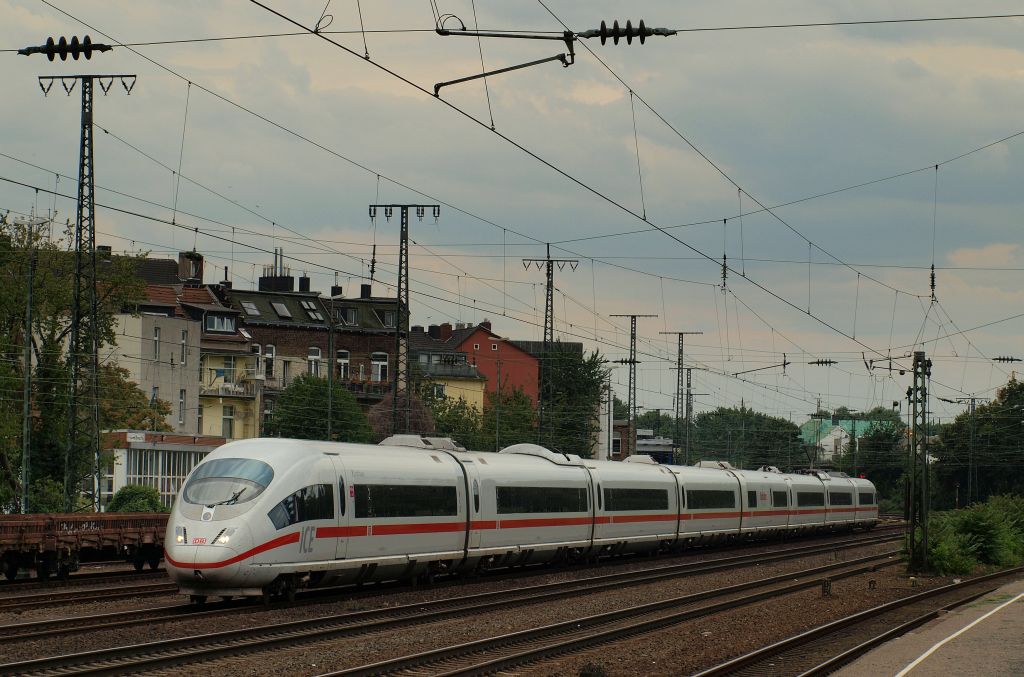 403 023-5  Schaffhausen  fuhr als Lr durch den Bahnhof Kln West am 16.7.11.