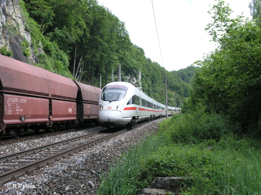 411 007-8  Pirna  als ICE 228 Wien – Frankfurt/Main 10:42 Umleiter ICE
bei Matting. 29.05.10