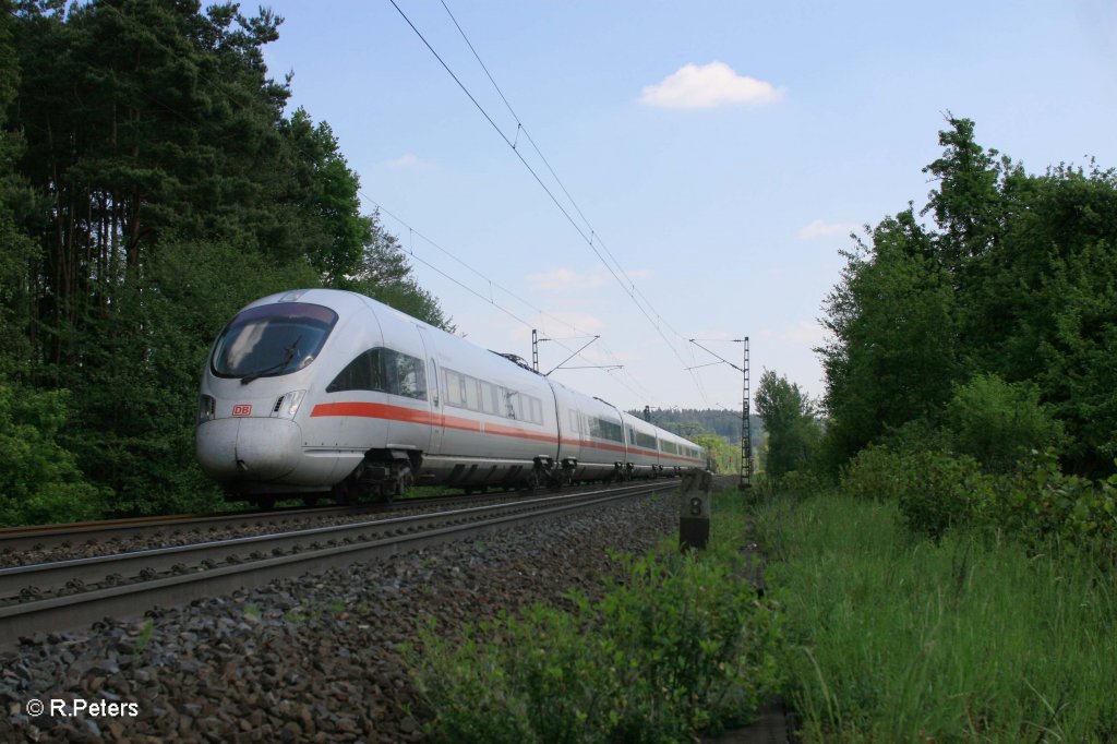 411 073-3  Halle/Saale  bei Postbauer-Heng als ICE 26 Wien - Dortmund. 13.05.11