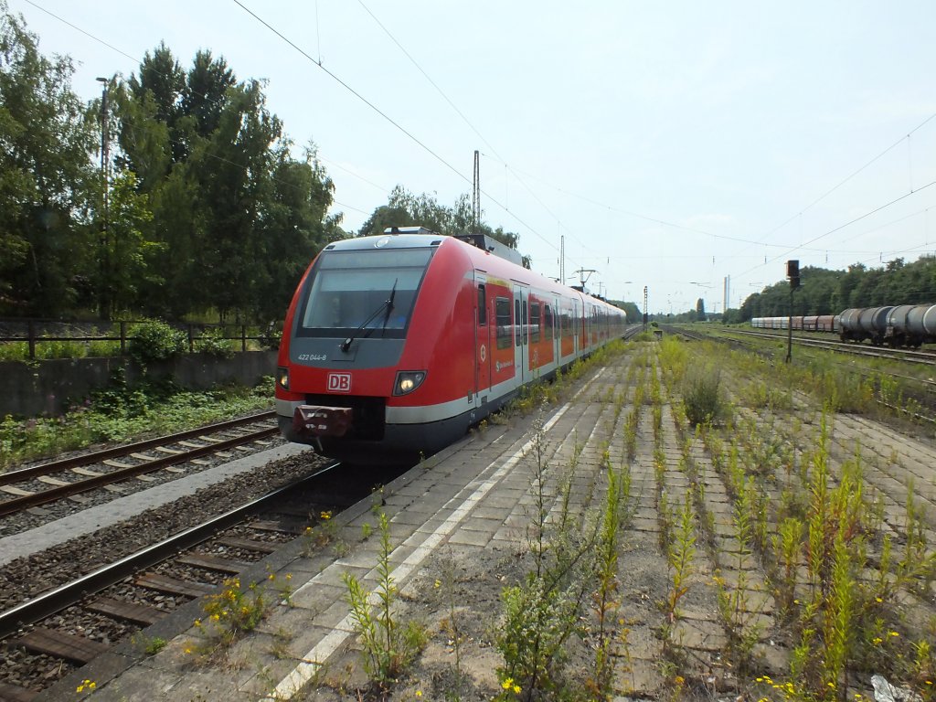 422 044 erreicht am 16.7.13 Gladbeck-West.
S9 -> Haltern am See