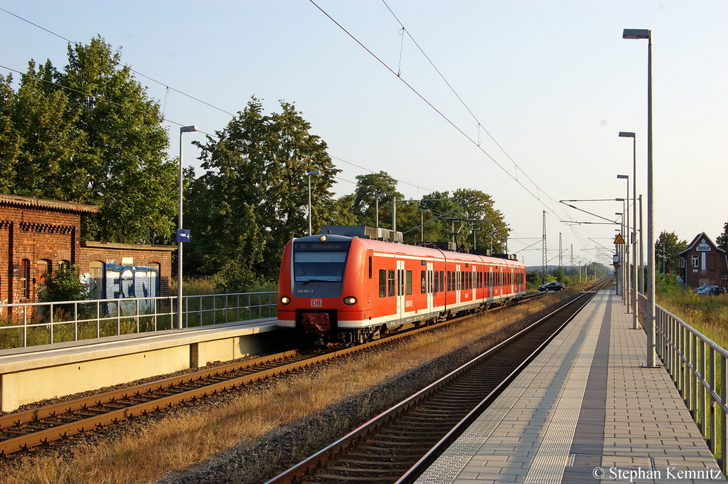 425 007/507 als RB30 (RB 17830) von Schnebeck(Elbe) nach Wittenberge am Haltepunkt Demker. Netten Gru zurck! 26.08.2011