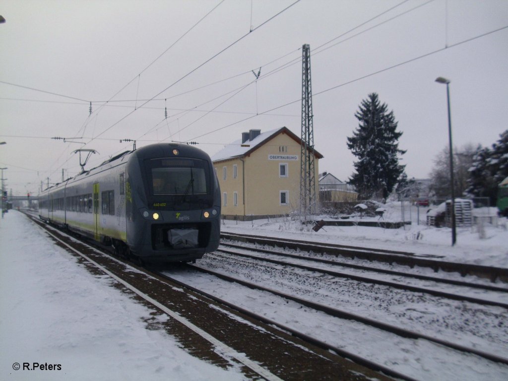 440 105 verlsst Obertraubling als AG84458 nach Regensburg. 30.12.10