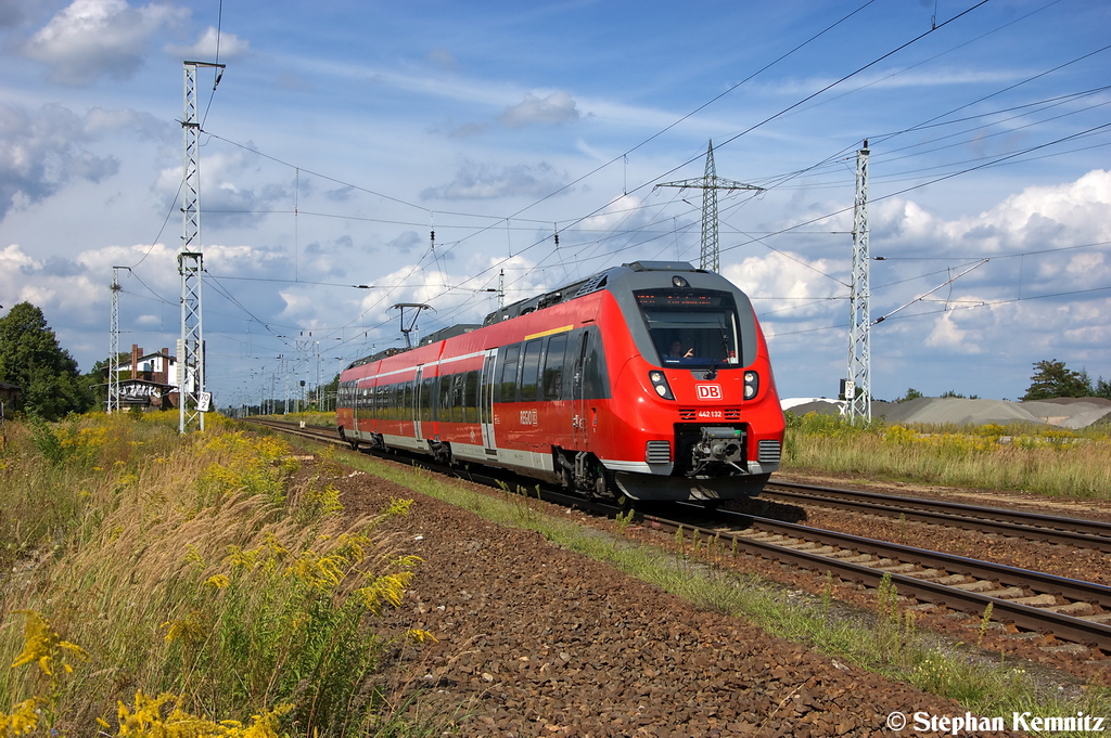 442 132/632 als RB20 (RB 28709) von Oranienburg nach Potsdam Hbf in Satzkorn. Netten Gru an den Tf! 23.08.2012