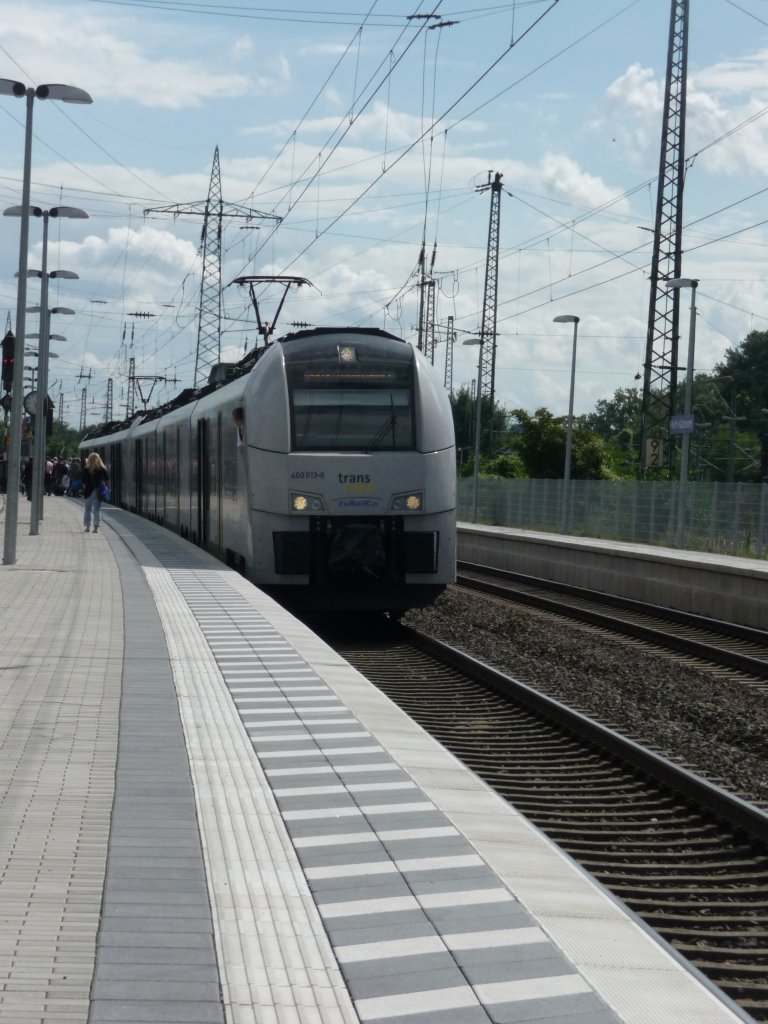 460 013 steht am 06.08.2012 in Hrth.