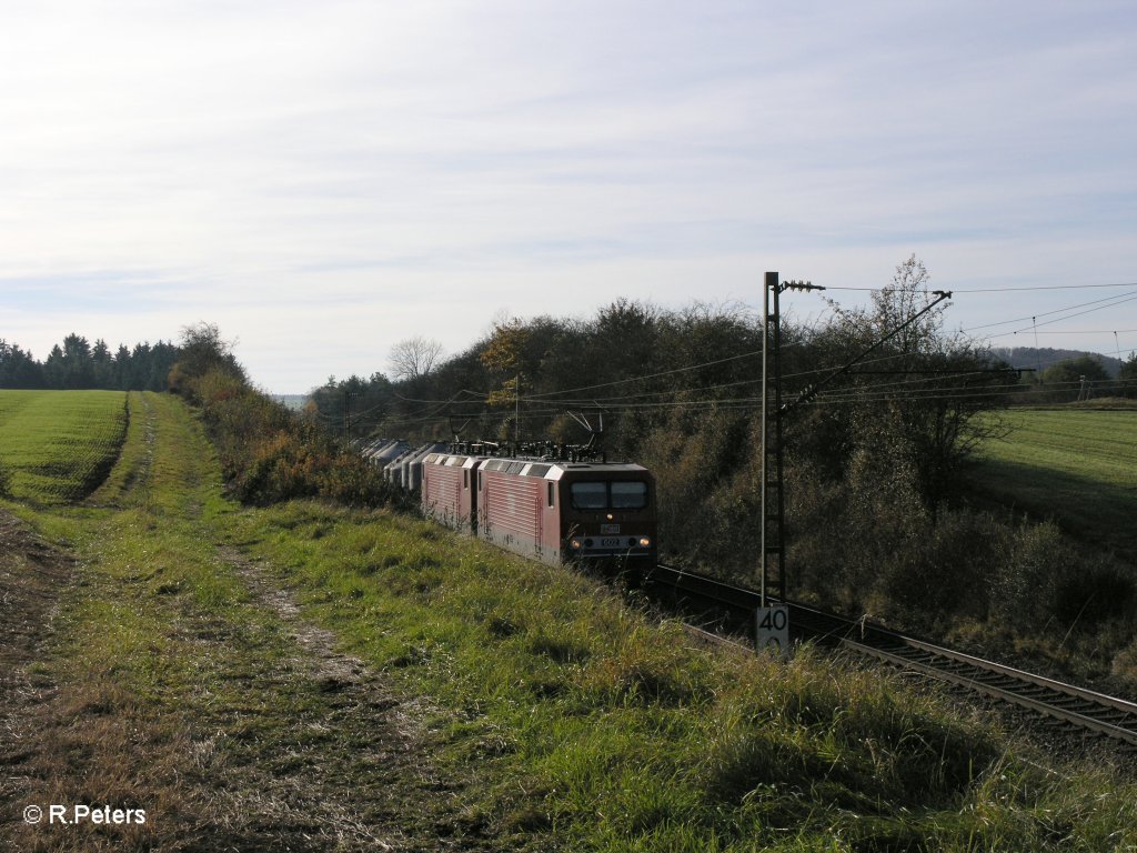 605 und 601 mit Zementzug nach Regensburg bei Darshofen. 29.10.10