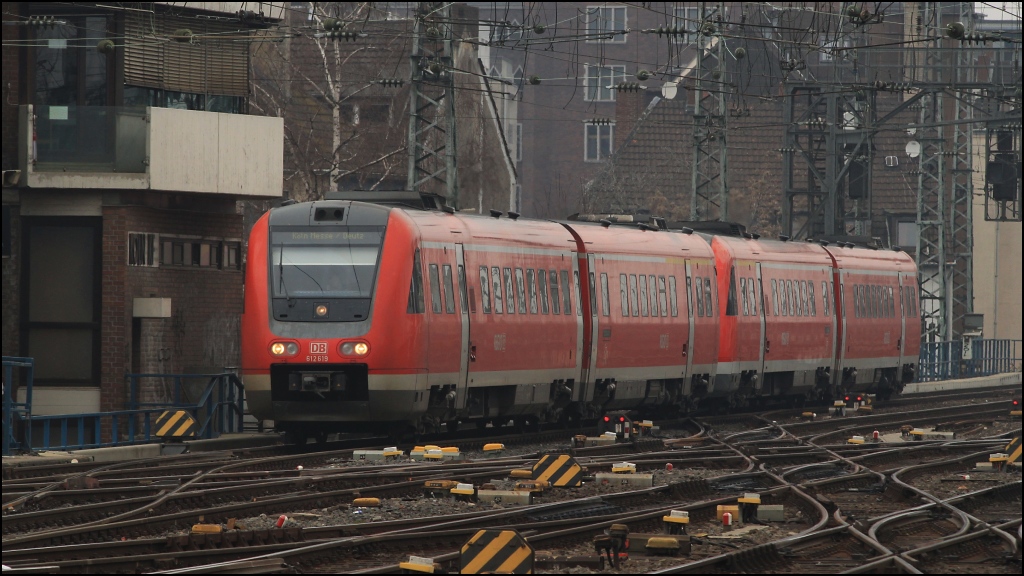 612 119 und 612 052 am 19.02.11 in Kln