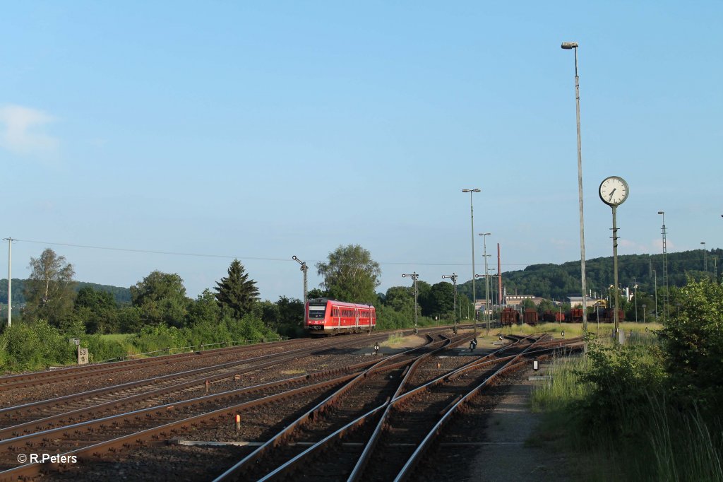 612 598 als RE 3570 Regensburg - Schnadorf - Mnchen bei Luipoldhhe. 08.06.13