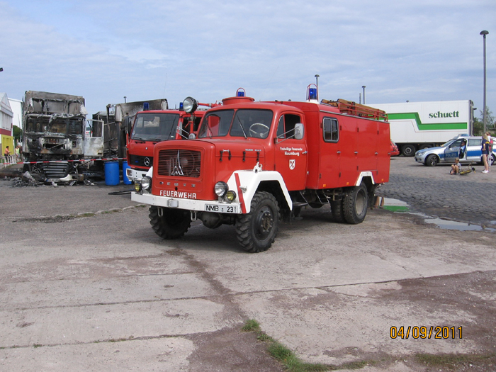 Am 04.09.2011 entstand durch einen Brand an mehreren abgestellten LKW´s am Naumburger Ostbahnhof erheblicher Sachschaden. (Foto: Hans Grau)