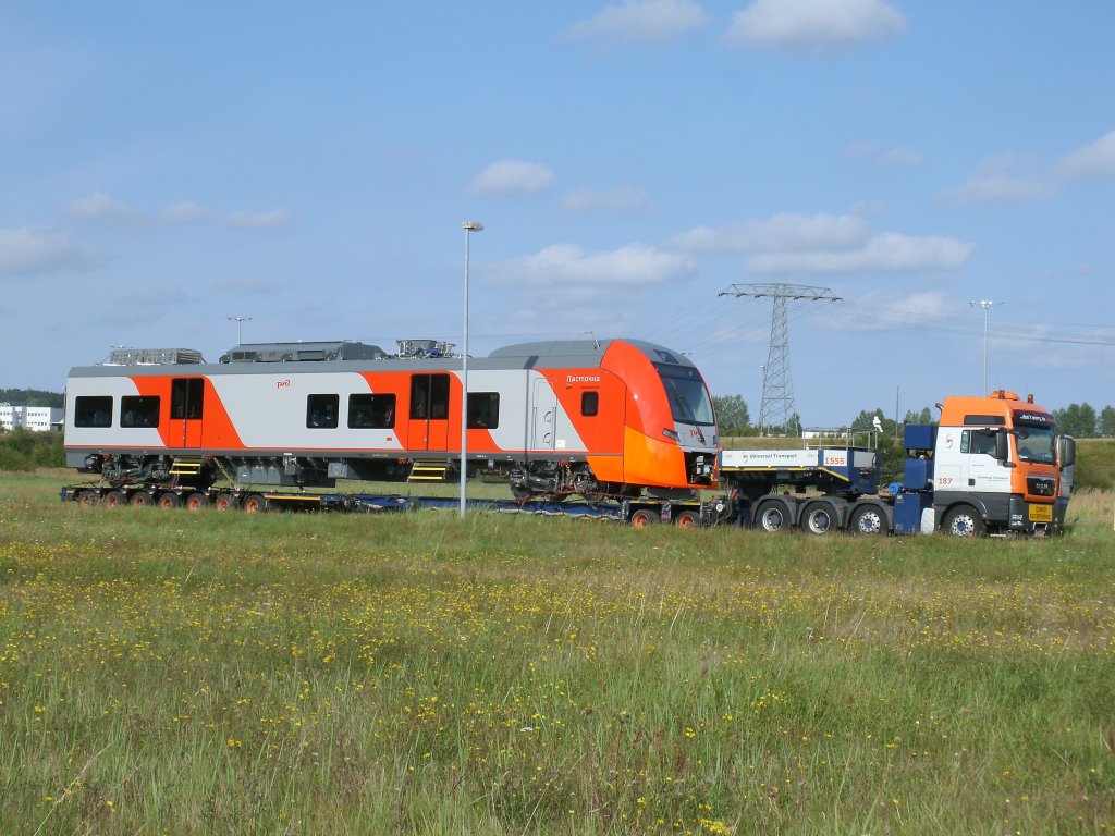 Am 04.September 2012 hatte ich endlich Glck einen Russischen Desiro RUS in Mukran fotografieren zuknnen.