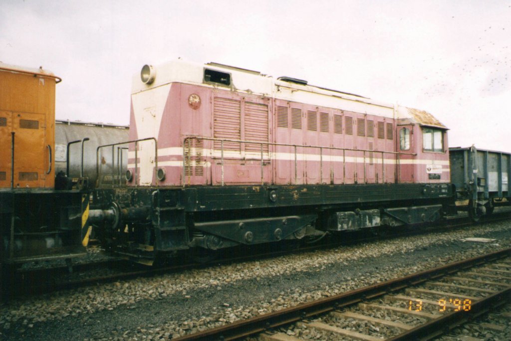 Am 13.09.1998 zeigt sich die KEG 001 (CSD T435.0554) am Zementwerk Karsdorf in einem traurigen Zustand. (Foto: G�nther G�bel)