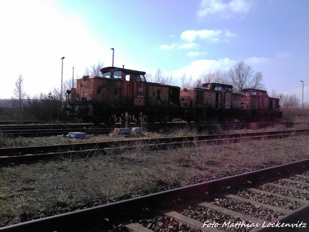 Am 4.3.13 stehen Die 3 Ausgeschlachteten Rostocker 347er an ihren neuen Standplatz In Mukran