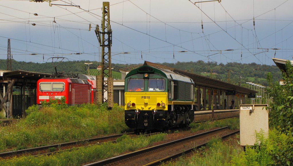 Ascendos Rail Leasing PB 18 (91 80 1266 022-3 D-ITL) als Tfzf Richtung Gro�heringen, in Naumburg (S) Hbf; 08.08.2011