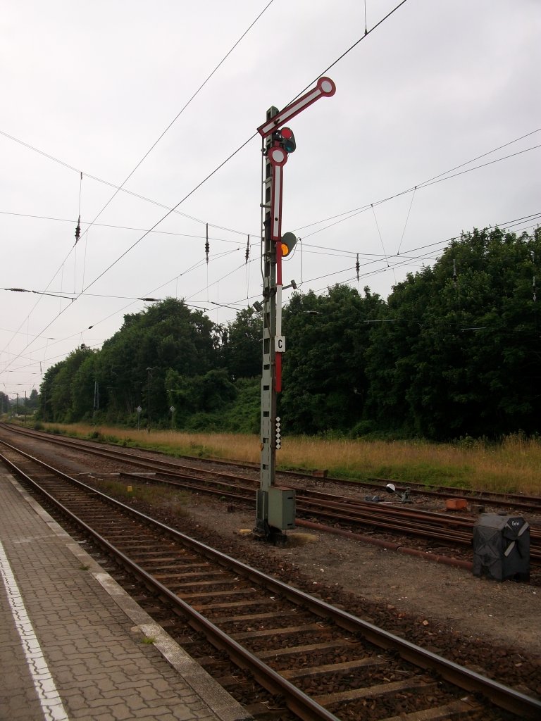 Ausfahrsignal  C  in Sassnitz in Fahrtstellung.