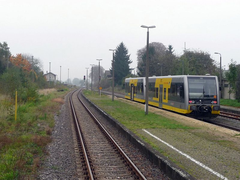 Bahnsteig 2 in Teuchern; 13.10.2010 (Foto: Ralf Kuke)
