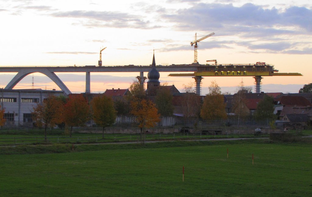 Bauzustand der zuk�nftigen Unstruttalbr�cke f�r die ICE Neubaustrecke Erfurt - Leipzig/Halle, bei Wetzendorf; 24.10.2010


