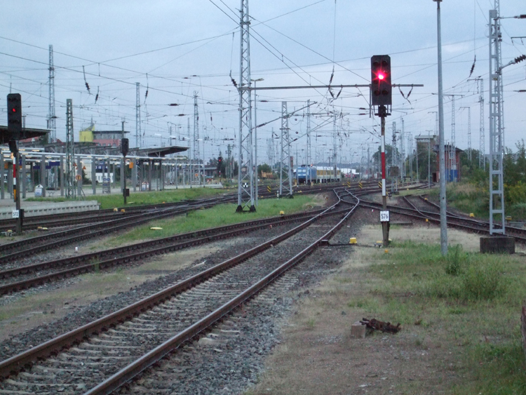 Blick Richtung Gstrow,Berlin,Stralsund.Aufgenommen am 01.09.10 im Rostocker Hbf