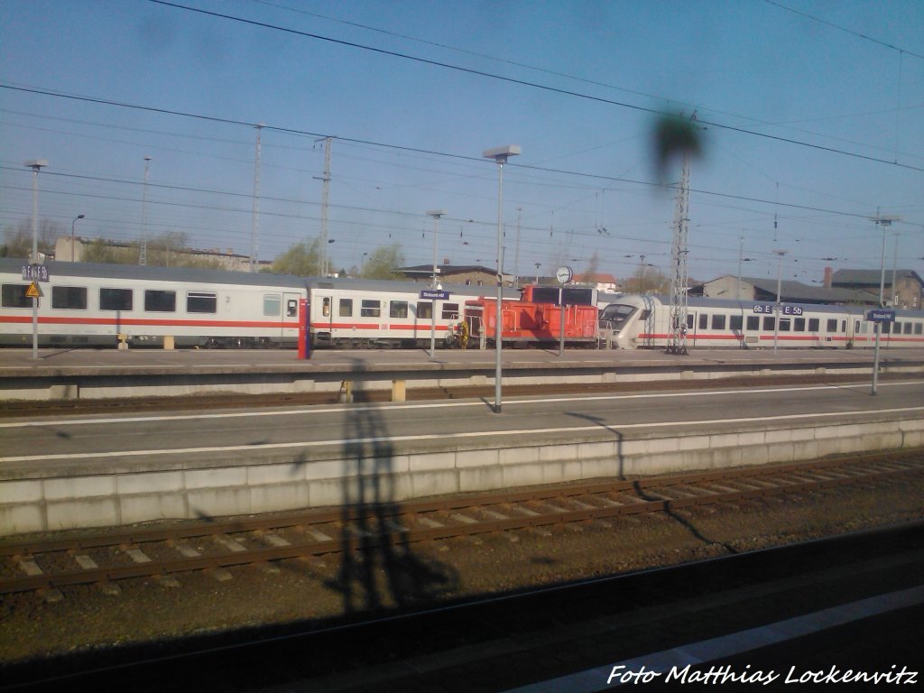 BR 362 beim Rangieren im Bahnhof Stralsund Hbf am 4.5.13