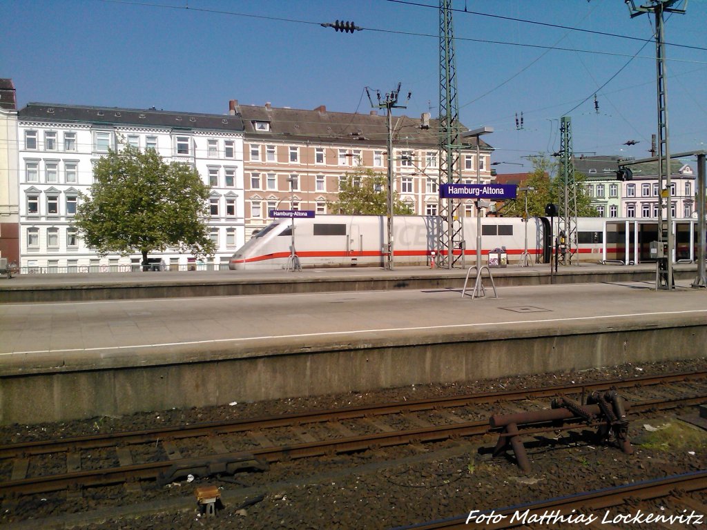 BR 402 bei der Einfahrt in Hamburg-Altona am 8.6.13