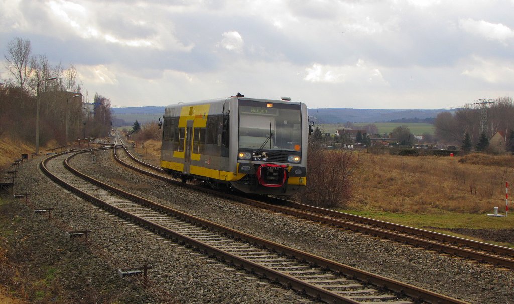 Burgenlandbahn 672 908  Kohlebau Deuben  als RB 34872 von Naumburg Ost nach Wangen, am 19.02.2012 in Karsdorf.
