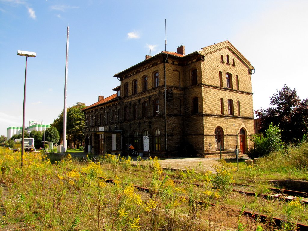Das Empfangsgeb�ude im Bf Querfurt; 07.09.2010