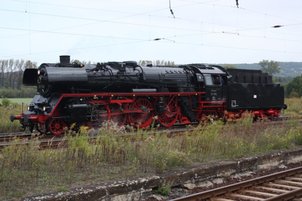DB 03 1010 als Lz 91928 aus Halle (S) am 23.09.2011 in Naumburg Hbf. Sp�ter geht es gemeinsam mit der 18 201 weiter nach N�rnberg zu  Dampf und Musik  im DB Museum. (Foto: Peter Stumpf)