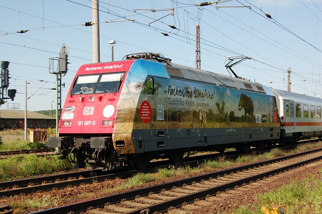 DB 101 087-5  Packendes S�dafrika  mit dem IC 1958 von Leipzig Hbf nach Frankfurt (M) Flughafen Fernbf, am 20.05.2012 bei der Ausfahrt in Naumburg Hbf. (Foto: Dampflok015)
