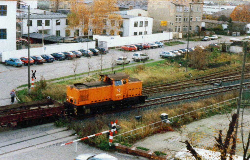 DB 346 xxx mit einem Nahg�terzug in Naumburg Ost; 06.11.1996 (Foto: Hans Grau)