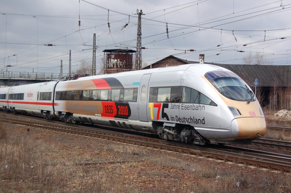 DB 415 022-3  175 Jahre Eisenbahn in Deutschland  als ICE 1557 von Saarbr�cken Hbf nach Dresden Hbf, bei der Durchfahrt in Naumburg (S) Hbf; 20.03.2010 (Foto: dampflok015)