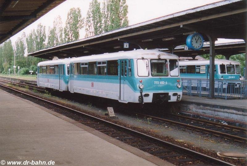 DB 772 402-4 am 22.05.1998 im Bf Zeitz. (Foto: Frank Weimer)