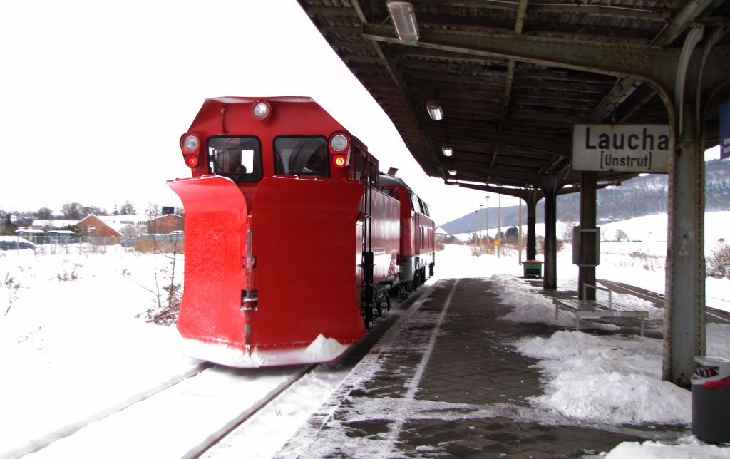 DB 80-80-970 5022-9 der Bauart Meiningen auf der Fahrt von Karsdorf nach Naumburg Hbf, im Bf Laucha; 10.12.2010