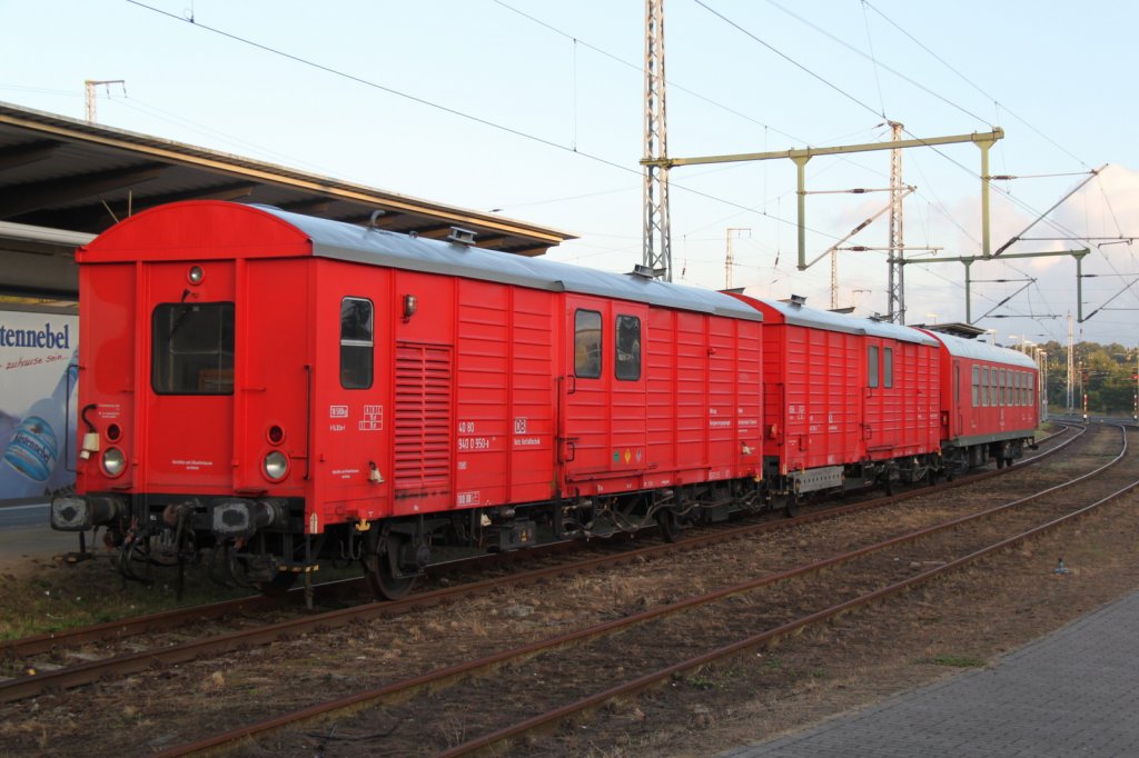 DB-Hilfszug abgestellt im Rostocker Hbf.01.09.2012