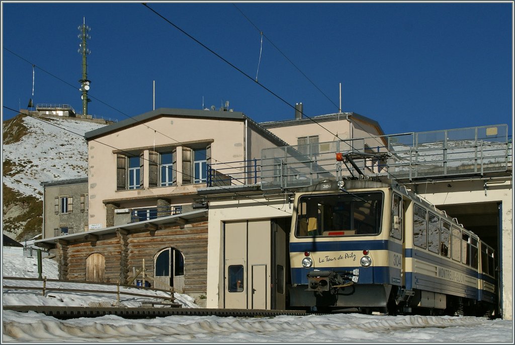 Der Beh 4/8 304 auf der Bergstation Rochers de Naye 1970 mM.
12.10.2011