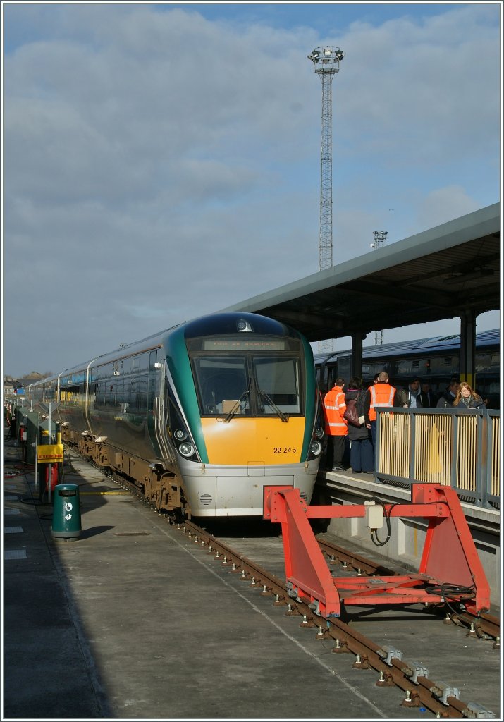 Der CIE/IR 22 245 in Dublin Heuston.
15. April 2013