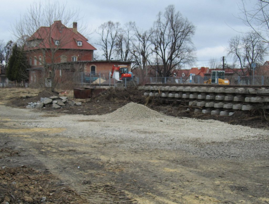 Der fr�here Bereich der Rangiergleise 1 - 3 im Bf Laucha; 12.03.2012 (Foto: Dieter Thomas)