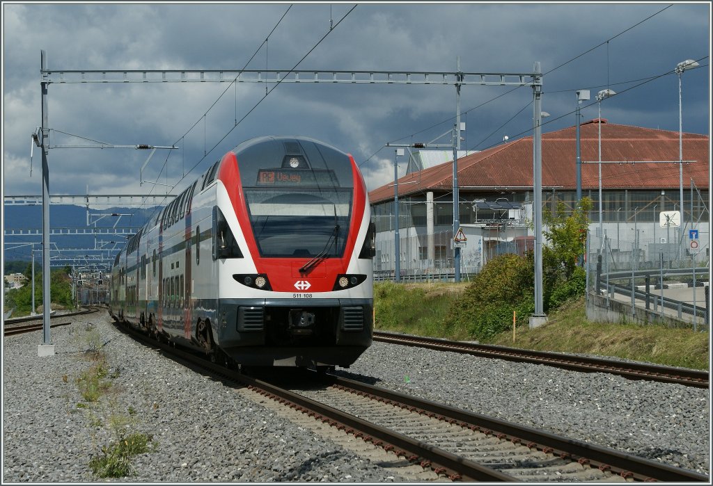 Der RBAe 511 108 fht in Malley-Prilly ohne Halt durch.
24. Mai 2013