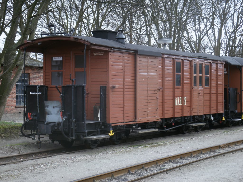 Der Traditionswagen Nr.28 ist der Gepckwagen vom Traditionszug.Am 30.Mrz 2012 stand dieser in Putbus.