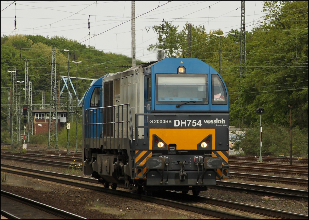 DH 754 (92 80 1273 103-2 D-HGK) von  Hfen Gterverkehr Kln  am 17.04.11 in Kln West