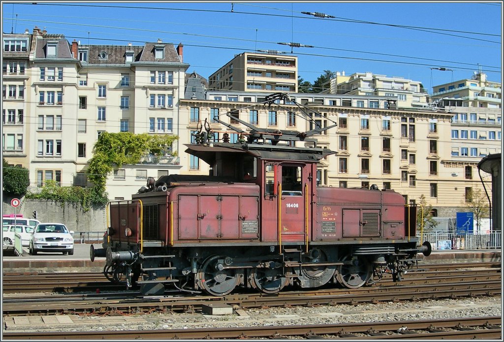 Die Ee 3/3 16406 in Lausanne am 29. Sept. 2010.