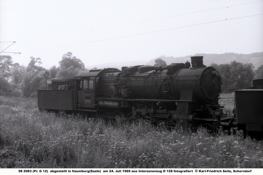 DR 58 2083 am 24.07.1969 am Westkopf in Naumburg Hbf. (Foto: Karl-Friedrich Seitz)