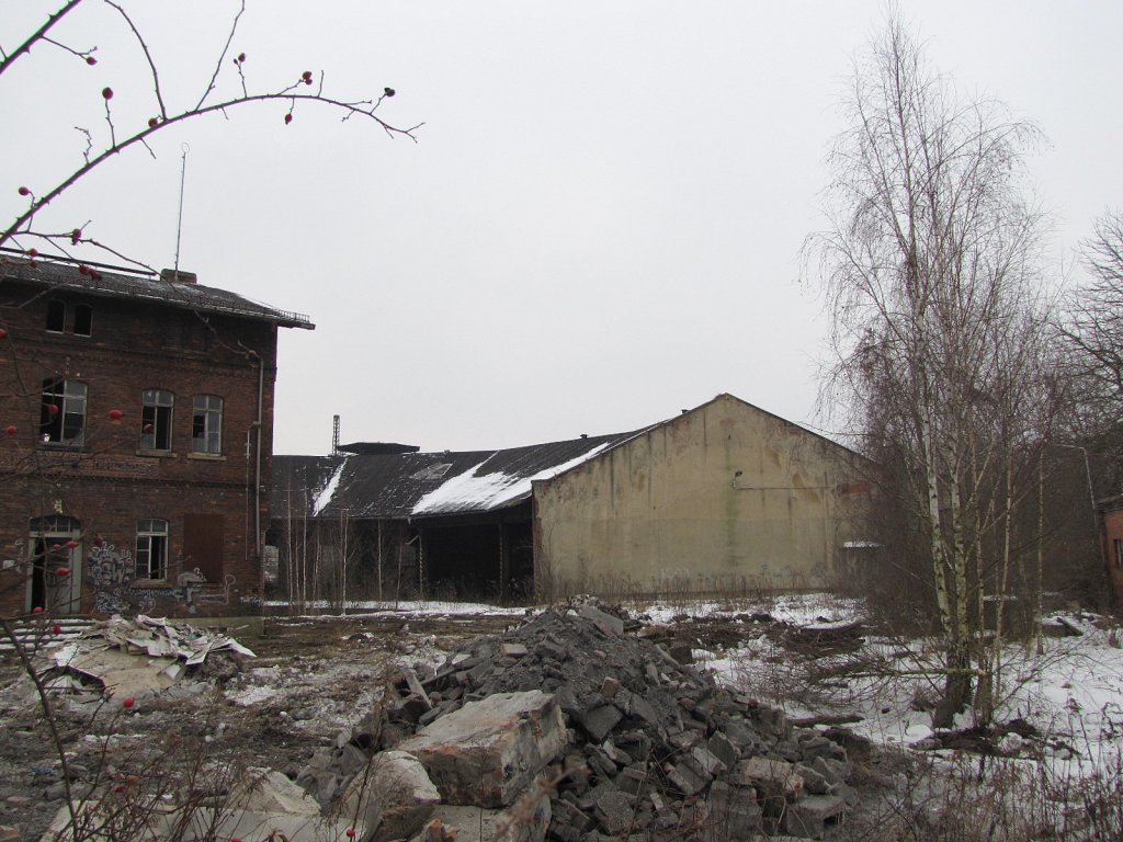 Ehemaliger Lokschuppen im Bw Naumburg; 22.01.2010