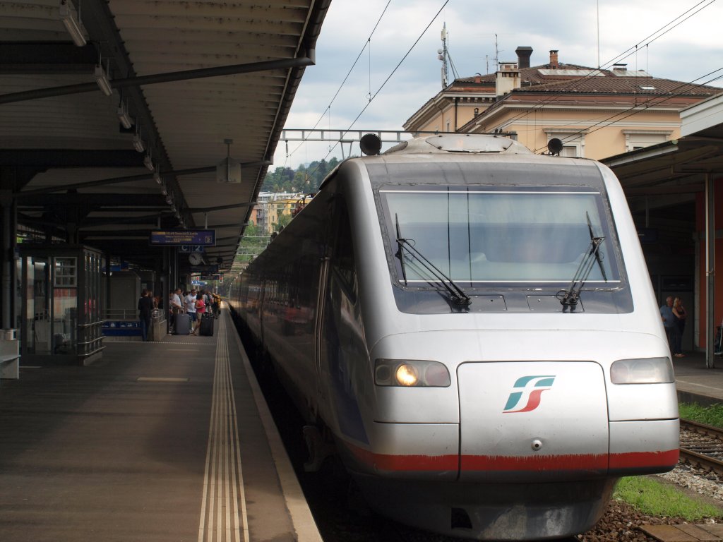 Ein Cisalpino als EC von Zrich nach Venezia Santa Lucia in Lugano