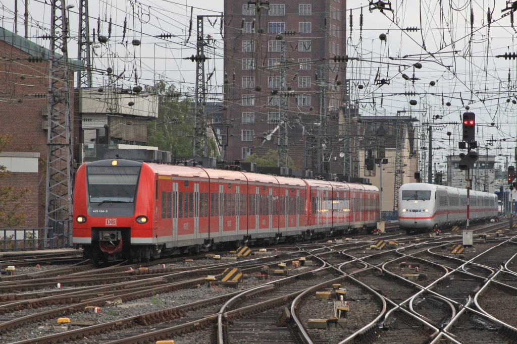 Ein kleines ungewolltes Experiment...hat funktioniert...425 534 und 402 020 am 14.05.10 in Kln.